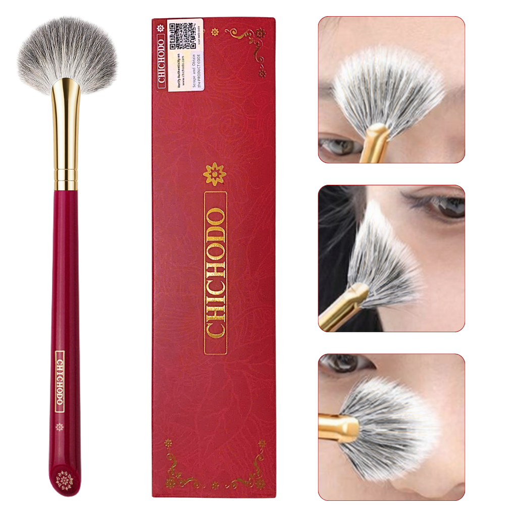 Cọ Quạt Nhỏ Tạo Sáng Gò Má/Sống Mũi/Xương Chân Mày CHICHODO Small Fan Brush C126
